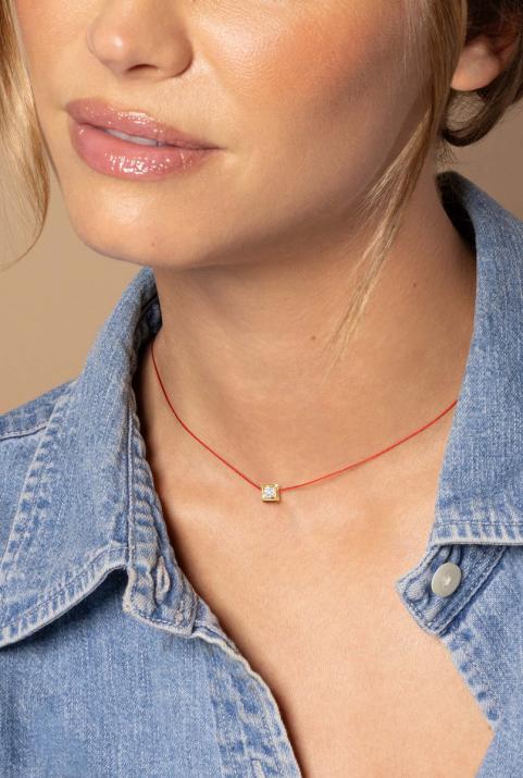 Collar de cadena para mujeres con 0.10ct de diamantes redondos en engaste de oro amarillo - Redline - 0++