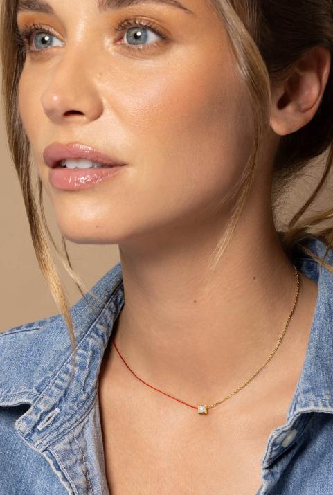 Collar de cadena con un diamante redondo de 0.10ct en engaste de oro amarillo - Redline - 0++
