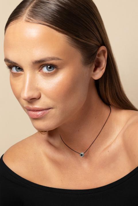 Collar en hilo con diamante negro de 0.26ct en base de oro blanco - Redline - 0++