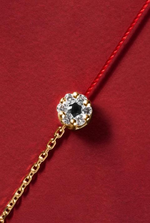 String and chain bracelet with white diamonds and a black diamond in yellow gold cluster style setting - Redline - 0++