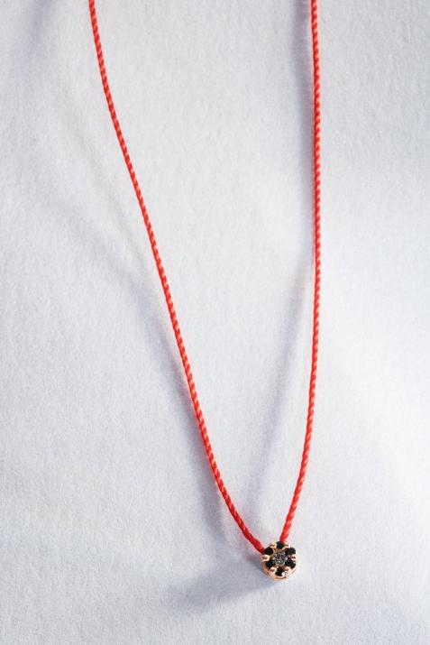 String necklace with black diamonds and a white diamond in rose gold cluster style setting - Redline - 0++
