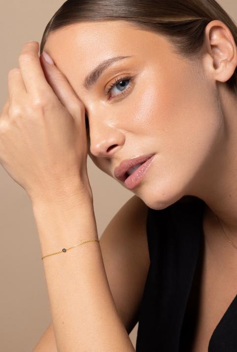 Chain bracelet with black diamonds and a white diamond in yellow gold cluster style setting - Redline - 0++