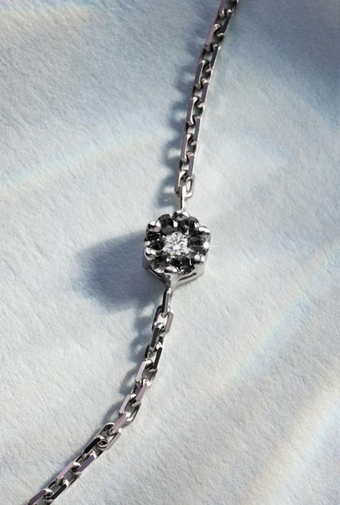 Chain bracelet with black diamonds and a white diamond in black gold cluster style setting - Redline - 0++