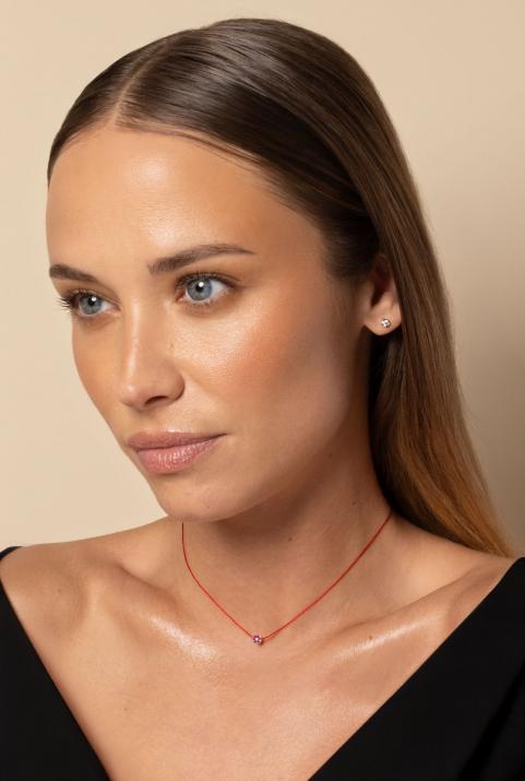 String necklace with pink sapphires and a white diamond in white gold cluster style setting - Redline - 0++