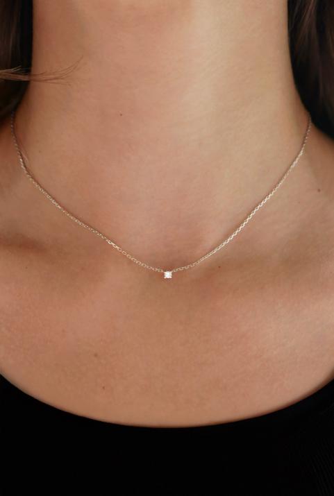 Chain necklace wth 0.08ct diamond in white gold prong setting - Redline - 0++