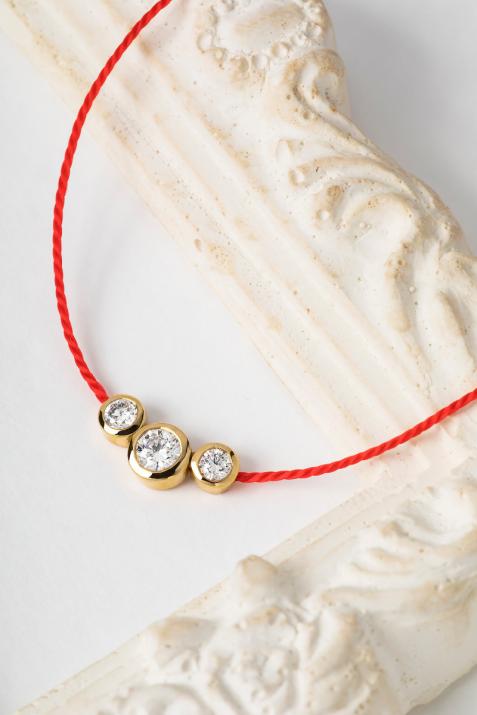 Pulsera en hilo con 3 diamanes en base de oro amarillo - Redline - 0++