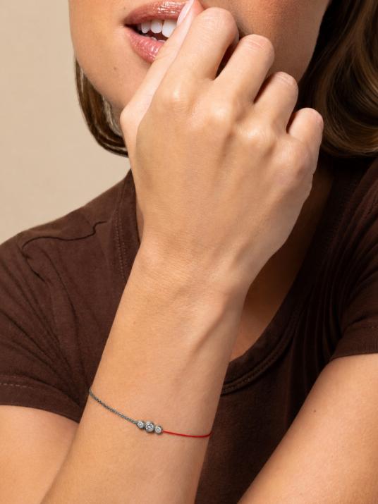 Pulsera en hilo y cadena con 3 diamantes en base de oro negro - Redline - 0++