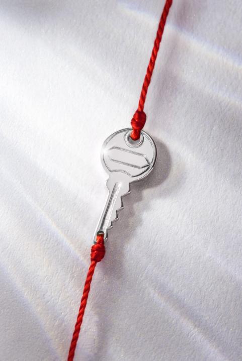 Pulsera en hilo con llave en diamantes 0.85ct en oro blanco - Redline - 0++