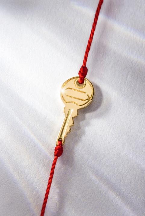 Pulsera en hilo con llave en diamantes 0.85ct en oro amarillo - Redline - 0++