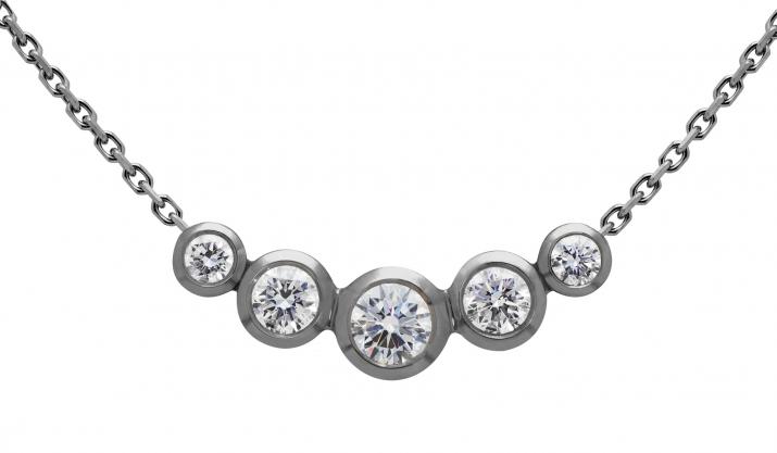 Collar en cadena con 5 diamantes en base de oro negro - Redline - 0++