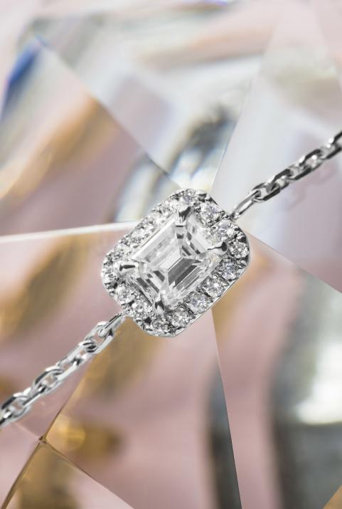 Chain bracelet with emerald-cut diamond in white gold prong setting - Redline - 0++