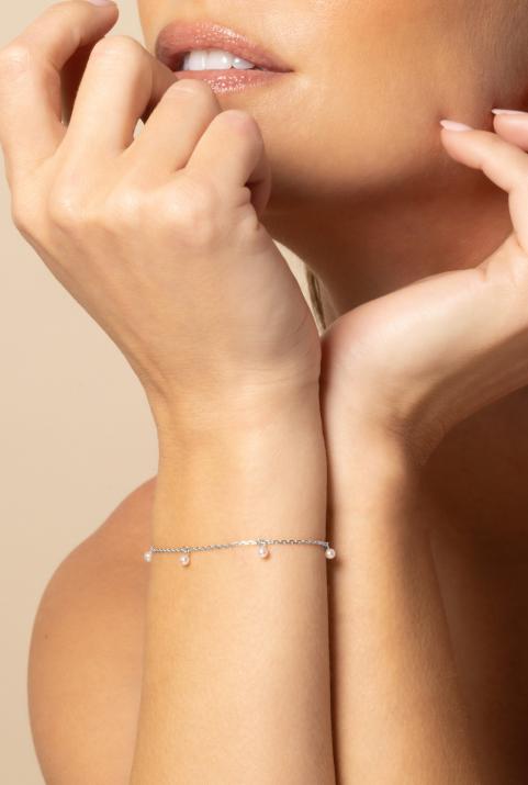 Pulsera de 5 perlas Milakoya en una cadena de oro blanco - Redline - 0++