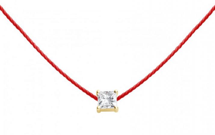 Collar en  hilo con diamante princesa de 0.11ct en base de oro amarillo - Redline
