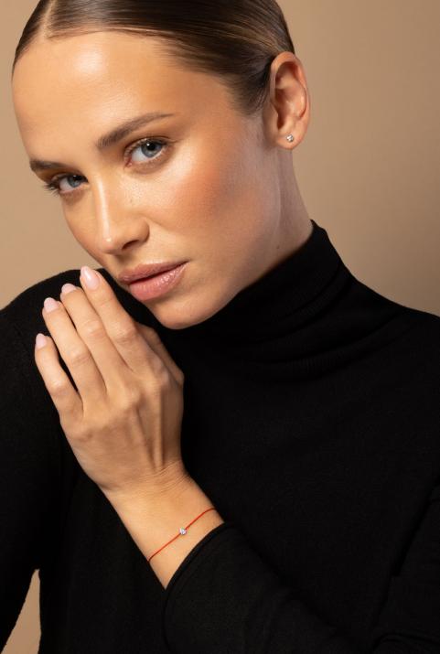 Pulsera en hilo con diamante pera de 0.10ct en base de oro blanco - Redline - 0++