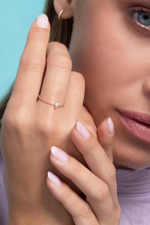 Anillo en cadena con diamante corte marquesa de 0.10ct en base de oro rosa - Redline - 0++