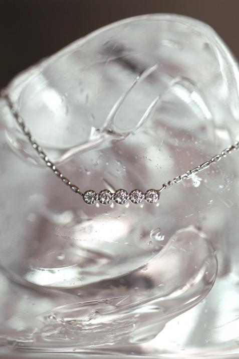 Collar en cadena con 0.7ct de diamantes en base de oro blanco - Redline - 0++