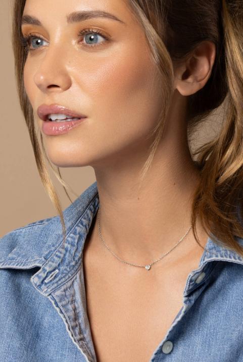 Chain necklace with 0.1ct heart shaped diamond in white gold prong setting - Redline - 0++