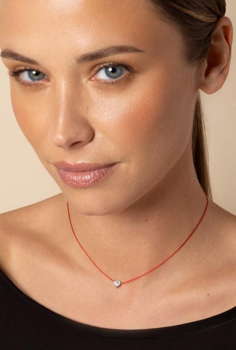 String necklace with 0.2ct heart shaped diamond in white gold prong setting - Redline - 0++