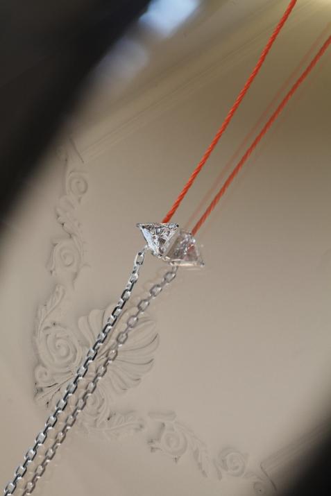 Pulsera en hilo y cadena con diamante de 0.20ct en base de oro blanco - Redline - 0++