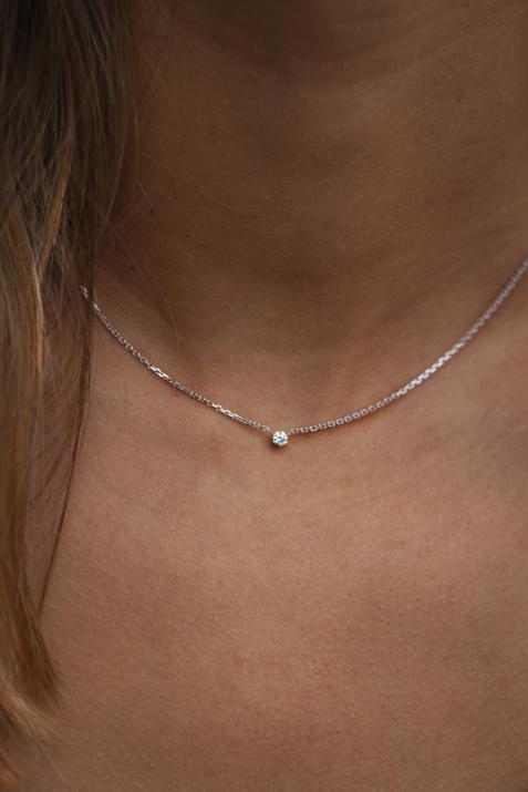 Collar en cadena absolu con diamante de 0.10ct en base de oro blanco - Redline - 0++