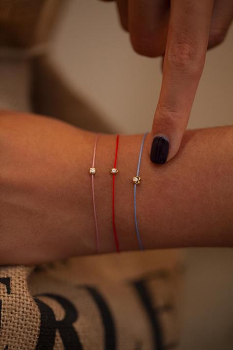 Pulsera Amy con hilo de diamante de 0,02 quilates y cuadrado de oro amarillo - Redline - 0++