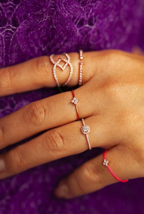 Rose gold ring band with 4 diamonds on a star - Redline - 0++