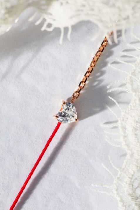 String and chain bracelet with 0.1ct heart shaped diamond in rose gold prong setting - Redline - 0++