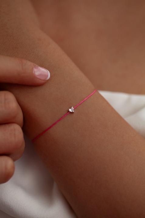 String bracelet with 0.1ct heart shaped diamond in white gold prong setting - Redline - 0++