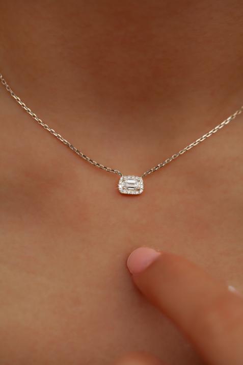 Chain necklace with emerald-cut diamond in white gold prong setting - Redline - 0++