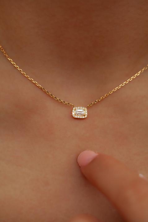 Chain necklace with emerald-cut diamond in yellow gold prong setting - Redline - 0++