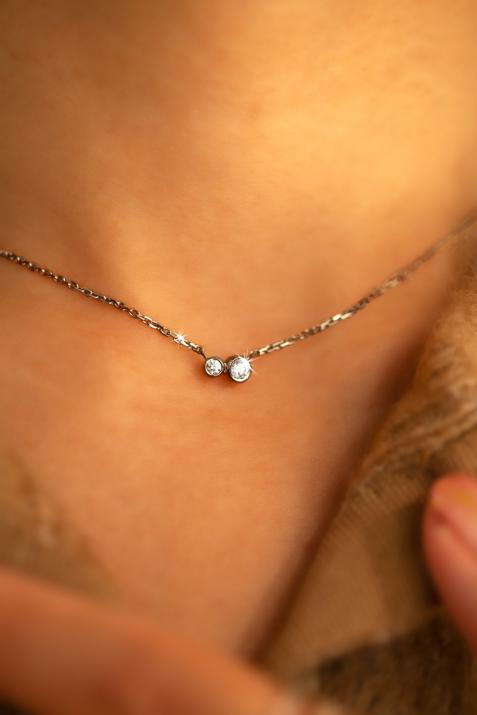 Collar en cadena con diamante de 0.15ct en oro negro - Redline - 0++