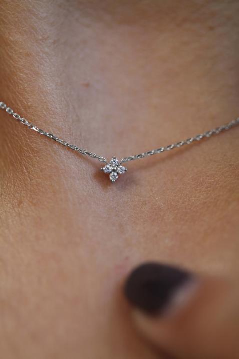 White gold chain necklace with 4 diamonds on a star - Redline - 0++