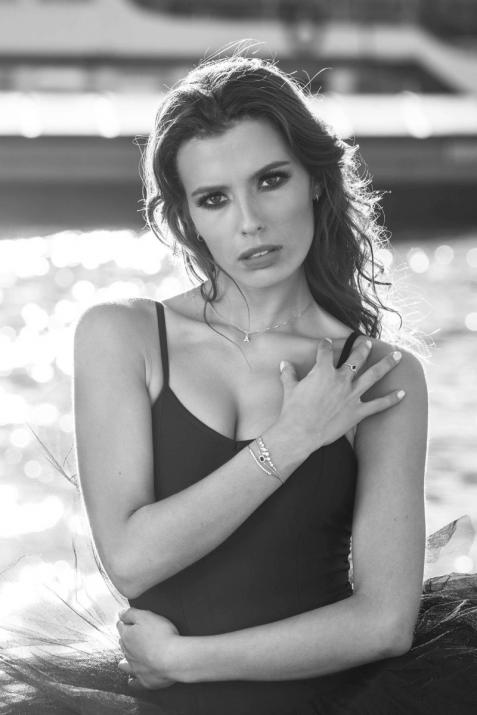 Rose gold chain necklace with diamond-paved Eiffel Tower - Redline - 0++