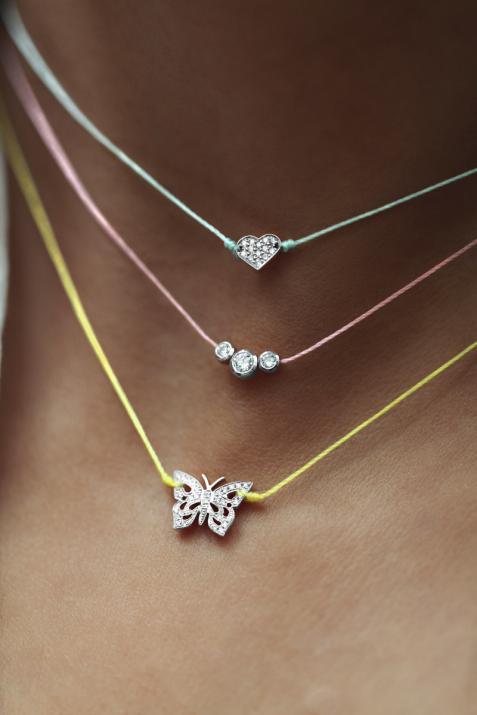 String necklace with diamond-paved butterfly in white gold - Redline - 0++