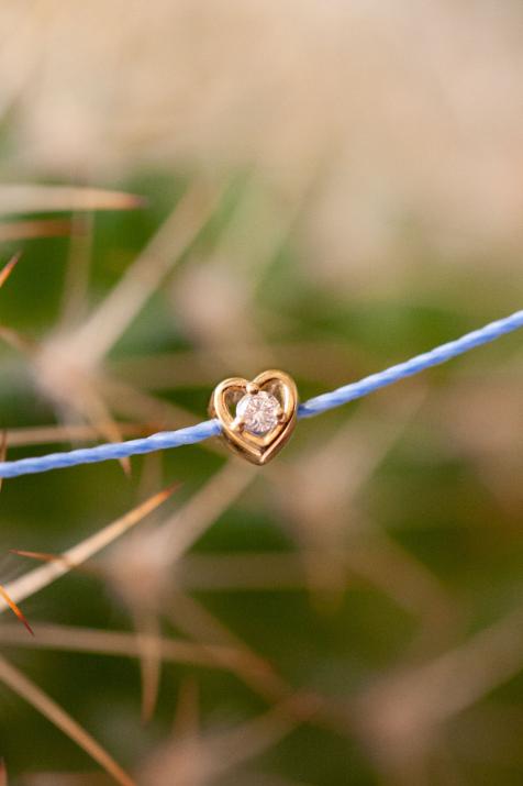 Pulsera corazón Meghan en oro amarillo con hilo y diamante 0.02 quilates - Redline - 0++