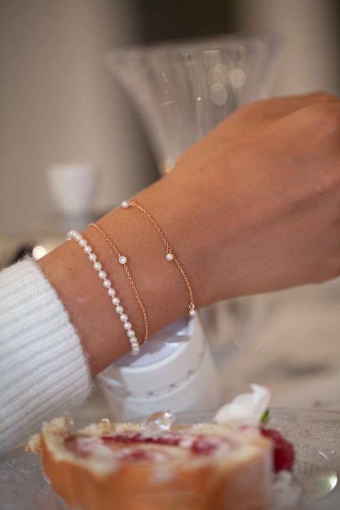 Pulsera de 5 perlas Milakoya en una cadena de oro rosa - Redline - 0++