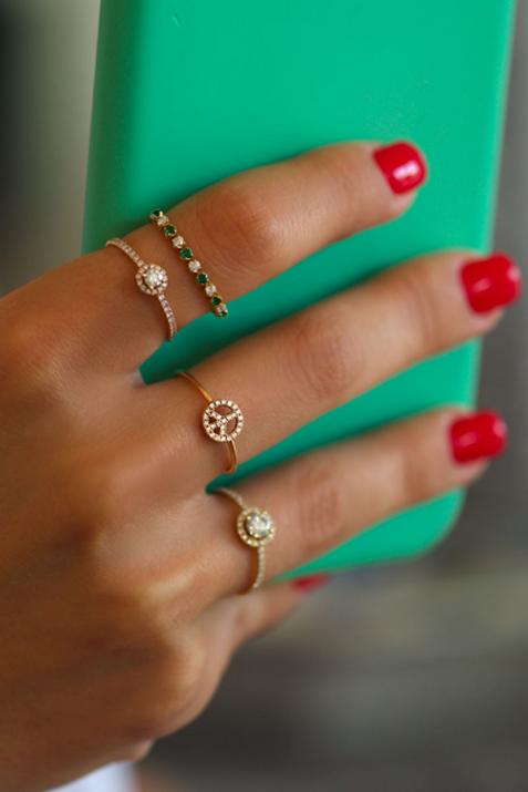 Anillo rígido con diamante de 0.12ct con base en oro amarillo - Redline - 0++