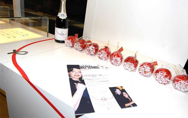 String Bracelet For Women in Silver - Redline - 0++