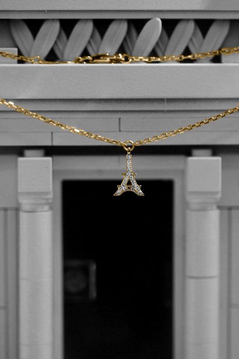 Yellow gold chain necklace with diamond-paved Eiffel Tower - Redline - 0++