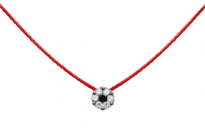 String necklace with white diamonds and a black diamond in black gold cluster style setting - Redline - 0++