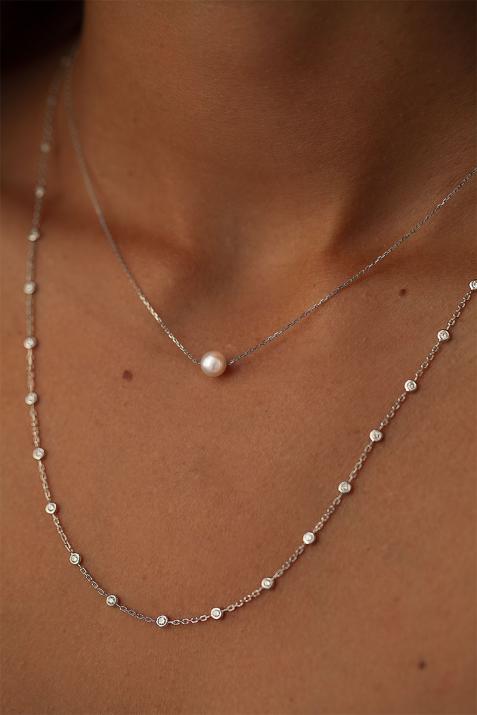 White gold clasp chain necklace with Akoya pearls - Redline - 0++